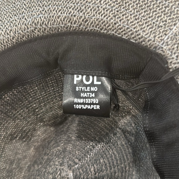 Women’s grey hat with beads - Picture 3 of 3